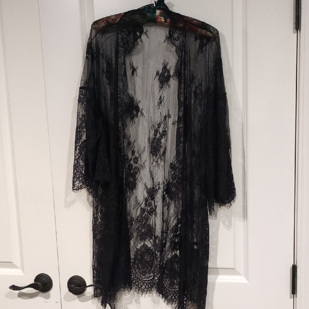Avidlove Elegant Black Lace Kimono Robe Short Sleeve Goth Cover Up